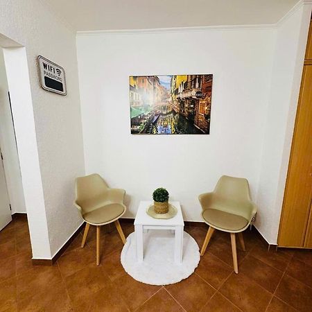 Apart For Rent Near Center Apartment Praga Exterior foto